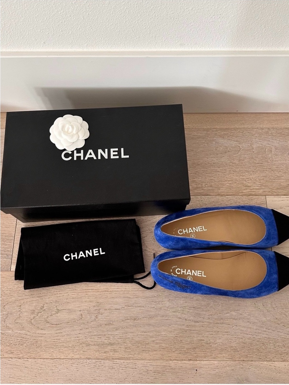 Chanel Coco Chanel Blue Black Suede Point Toe Ballet Flat Shoes EU 40 US 10